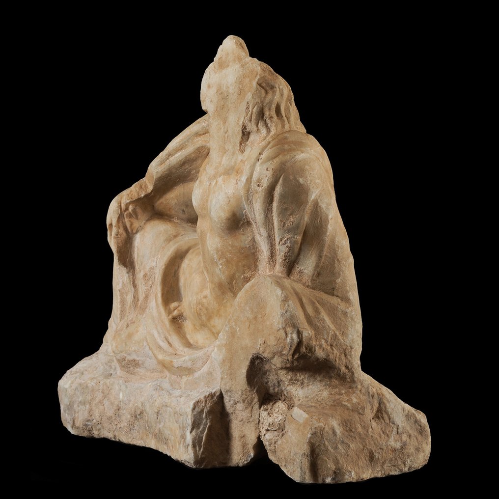 Romain antique Marbre Sculpture d'une divinité fluviale, rivière Sagarius. 1er-3ème siècle après JC. 43 cm de longueur. #2.2