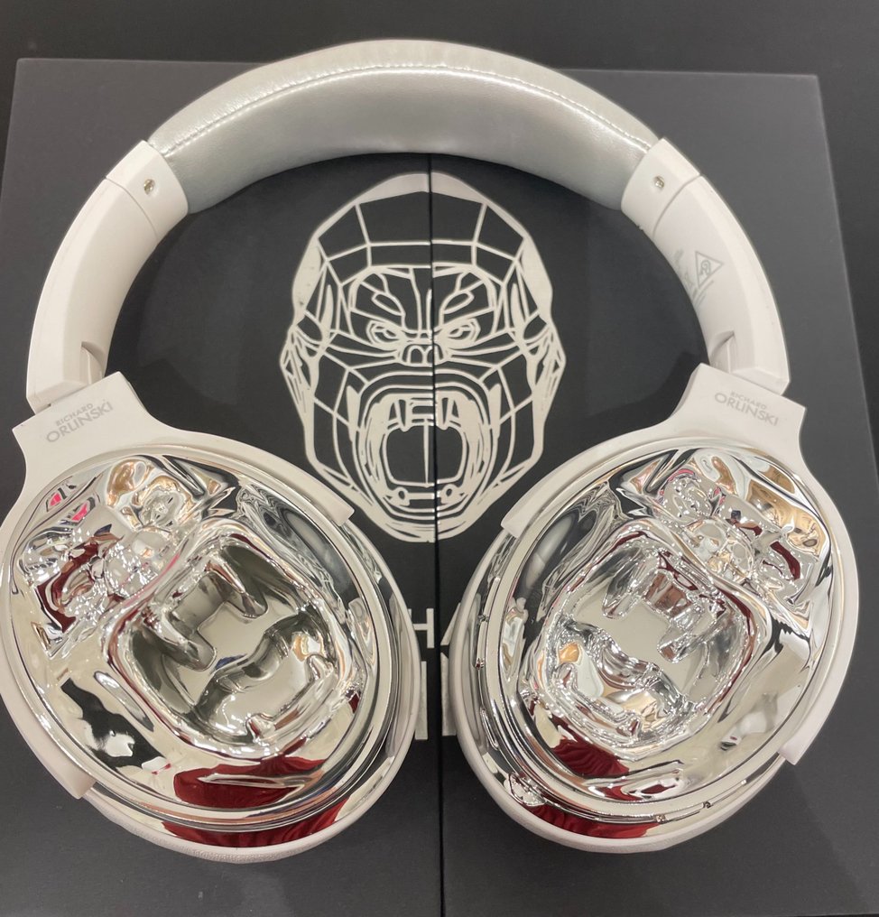 Richard Orlinski (1966) - Headphones Kong (silver chromed) #1.2