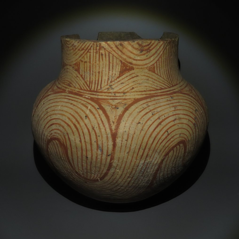 Ban Chiang, Pohjois-Thaimaa Keraaminen Big Pottery Pallomainen astia. c. 1000-500 eaa. 39 cm H. #1.2
