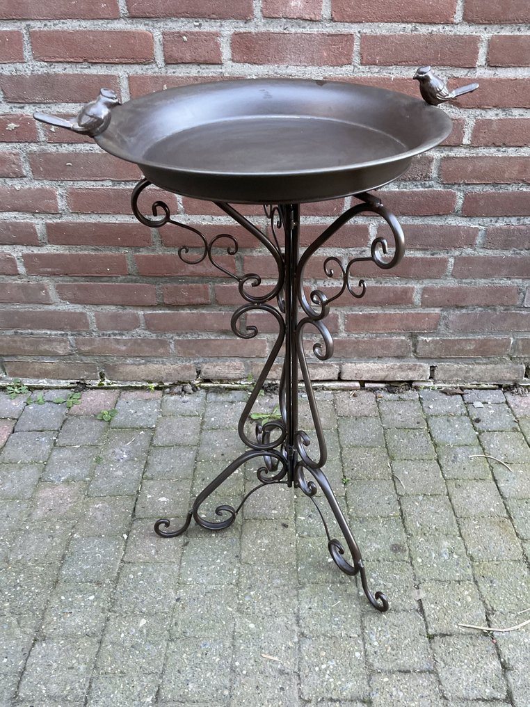 Μπανιέρα πουλιών - Μέταλλο - Μεταλλικό πουλί μπανιέρα σε βάση. #2.1