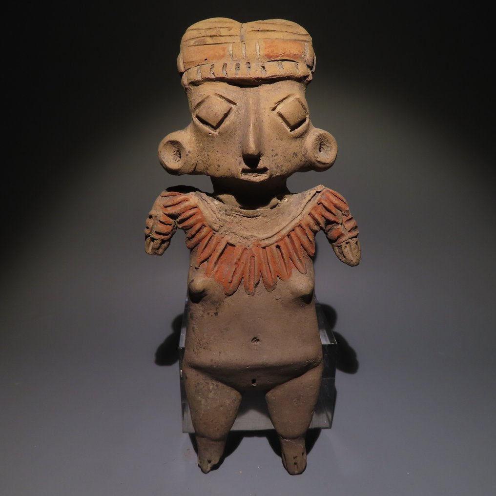 Chupícuaro, Mexiko Terrakotta Kvinnlig söt figur . Mycket sällsynt. 15,5 cm H. Med spansk exportlicens. #1.1