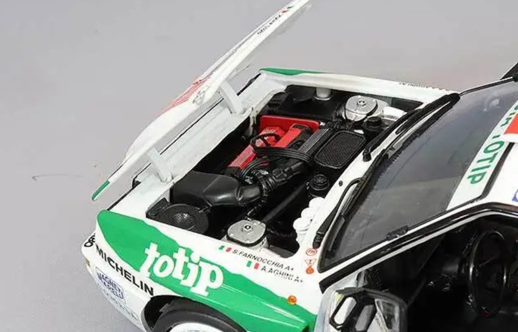 Kyosho 1:18 - Coche de carreras a escala - Lancia Delta HF Integrale #5 Totip - 1993 Montecarlo #3.2