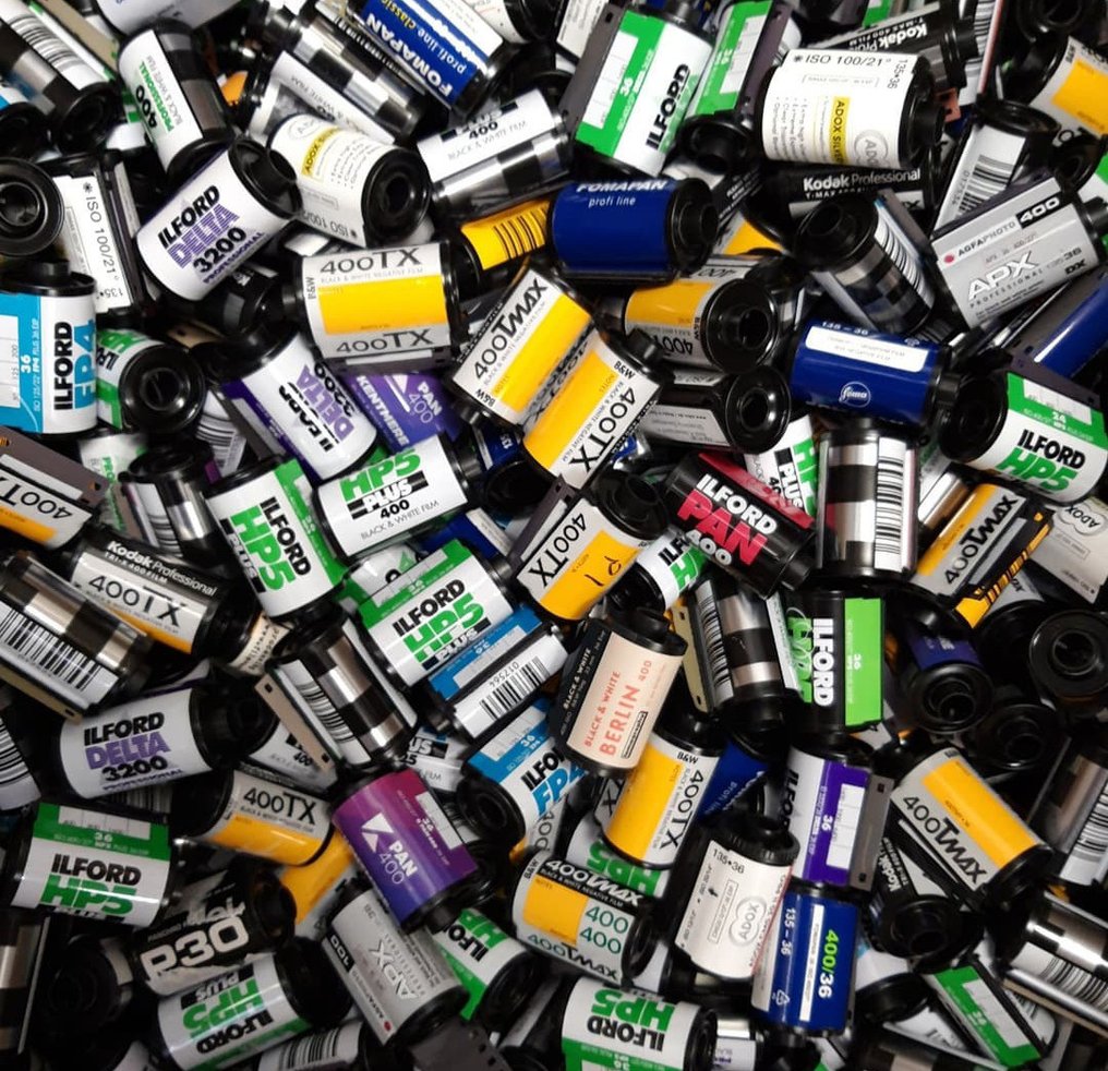 Kodak, Ilford, Fuji, Agfa 600 empty 35mm film cassettes (No film inside) | Câmera analógica #1.0