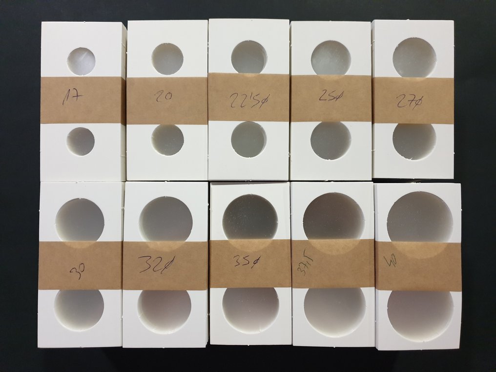 Accesories. Coin Holders/Filps (1000 units) for Staples (No Reserve Price) #1.0