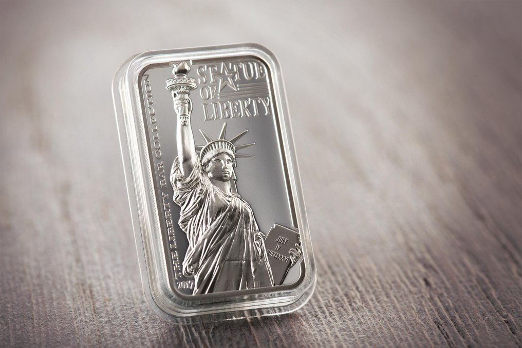 Wyspy Cooka. 10 Dollars 2017 The Liberty Bar Collection - Statue of Liberty, 2 Oz (.999) #1.0