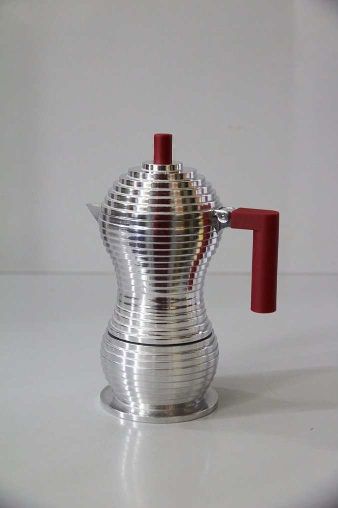 Alessi - Michele De Lucchi - Pulcina - Coffee maker -  3 cups, 15cl - Induction - Aluminium casting with magnetic steel bottom #2.1