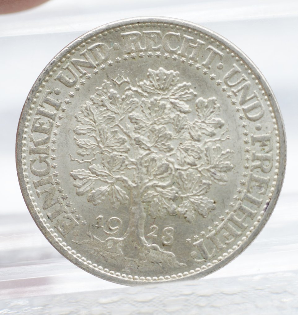 德國，威瑪共和國. 5 Reichsmark 1928 F, Eichbaum. #1.1