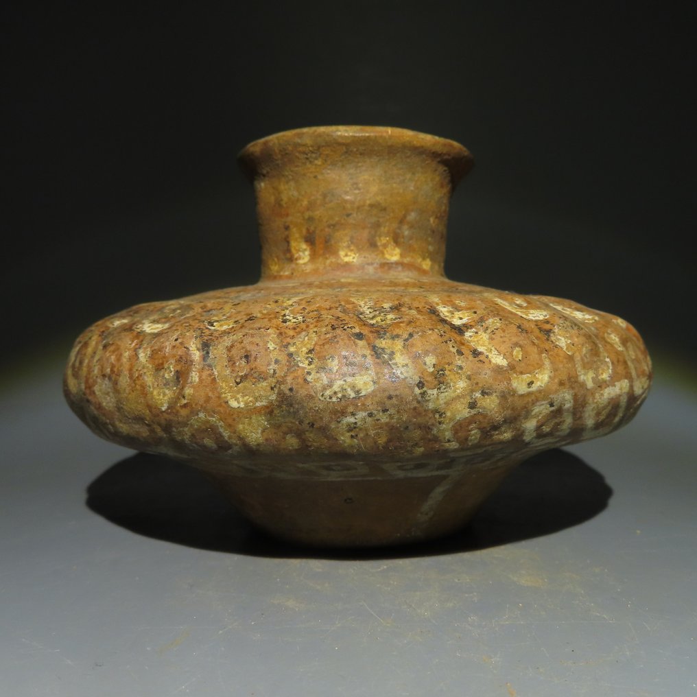 墨西哥西部納亞里特州 Terracotta 碗。西元前 200 年至西元 200 年。 9 公分高。西班牙進口許可證。 #2.1