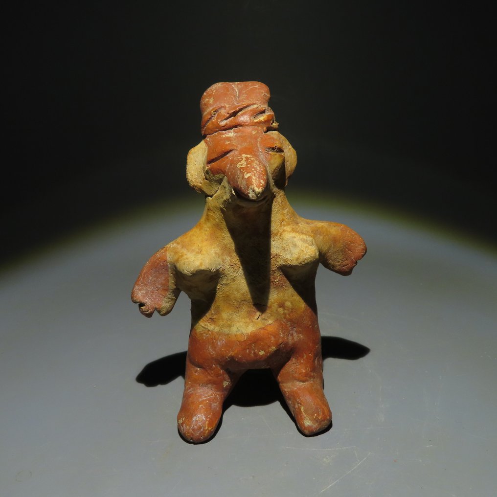 墨西哥西部纳亚里特州 Terracotta 女性形象。公元 200-600 年。高 10.5 厘米。持有西班牙出口许可证。  (没有保留价) #1.1