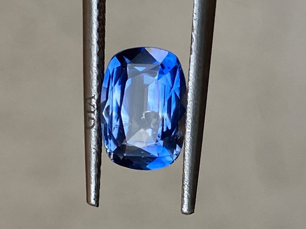 1 pcs 蓝色 蓝宝石 - 2.09 ct - 意大利宝石学院(IGI) #2.1