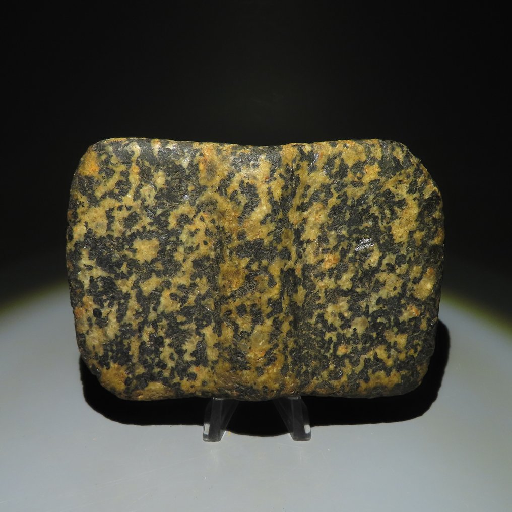 American Neolithic Granite Bannerstone. 6000 - 1000 BC. 12 cm L. Spanish Import License. #1.1