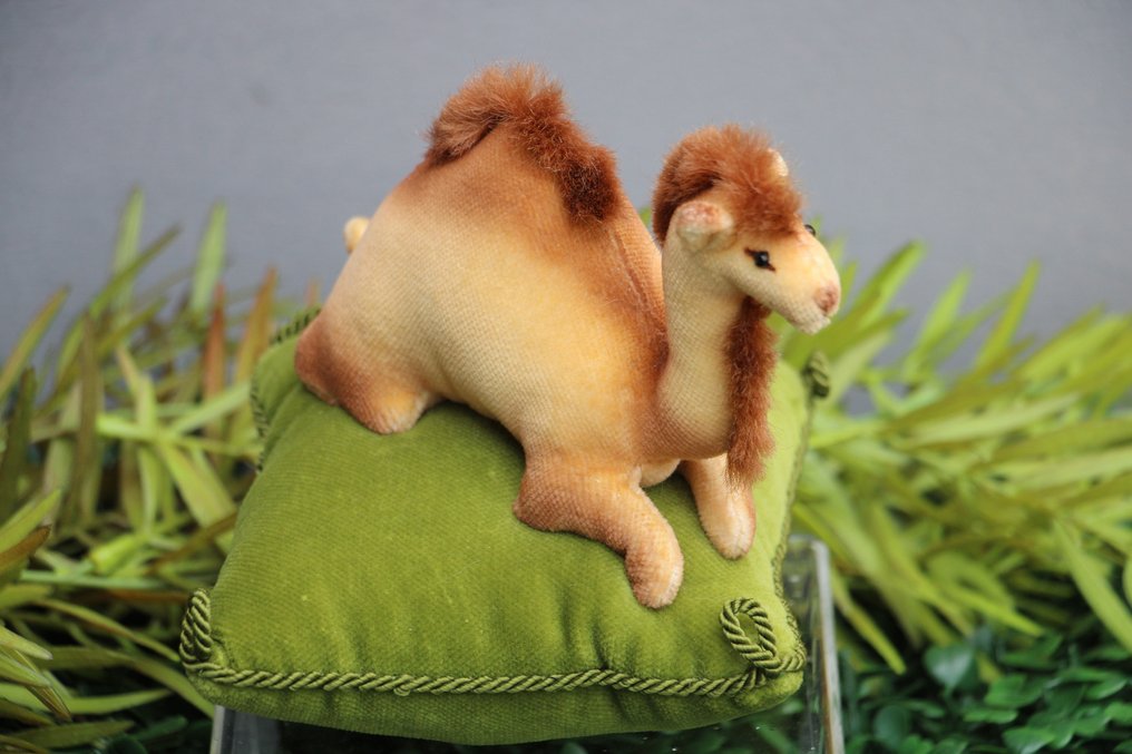 Steiff: clubeditie, speldekussen met kameel - Λούτρινο ζωάκι - 2000-2010 - Γερμανία #2.1