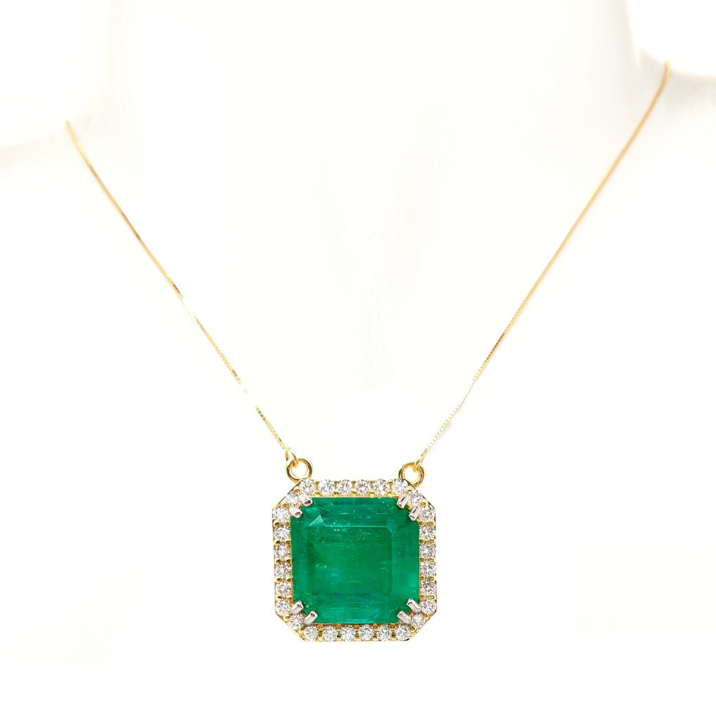 26.53ct Natural Colombia Emerald and 1.40ct Natural Diamonds - IGI Report - 18 K Ouro amarelo - Colar com pendente - 26.53 ct Esmeralda - Diamantes #1.1