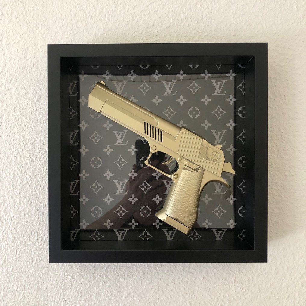 Rob VanMore - Golden war on Louis Vuitton S edition #1.0