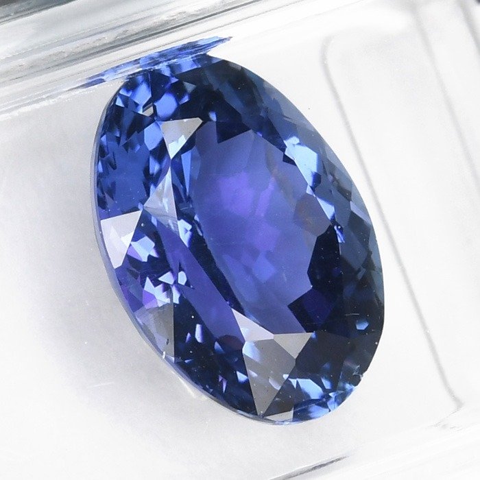 Fără preț de rezervă - 1 pcs  Albastru, Violet Tanzanite  - 4.24 ct - IGI (Institutul gemologic internațional) - TANZANIT ALBĂSTRU INTENS #2.1