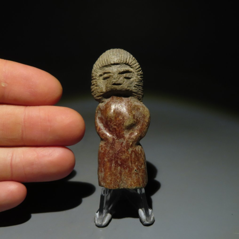 Valdivia, Ecuador Terracotta Figure. 3500-2000 BC. 6.5 cm H. Spanish Import License. #1.2
