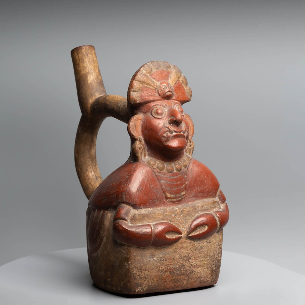 Moche, Peru Terracotta Huaco met Ai Apaec. 200-400 n.Chr. 22,5 cm H. met TL-test en Spaanse importlicentie. #1.2