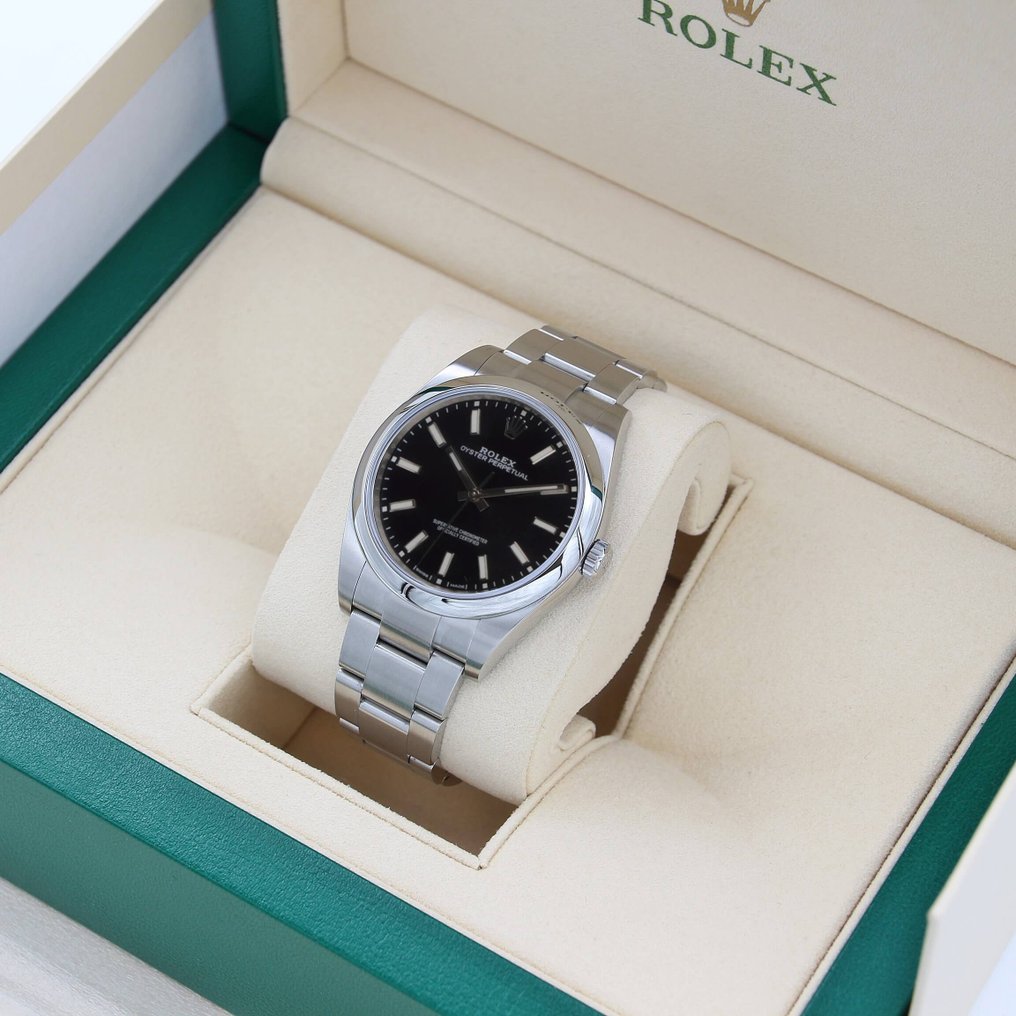 Rolex - Oyster Perpetual 39 'Black Dial' - Ref. 114300 - Herren - 2011-heute #1.2
