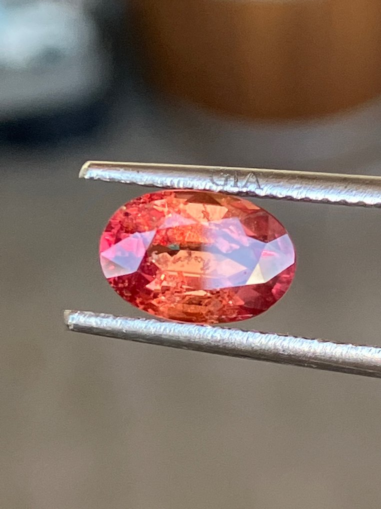 1 pcs Red, Orange Sapphire - 1.74 ct #1.0