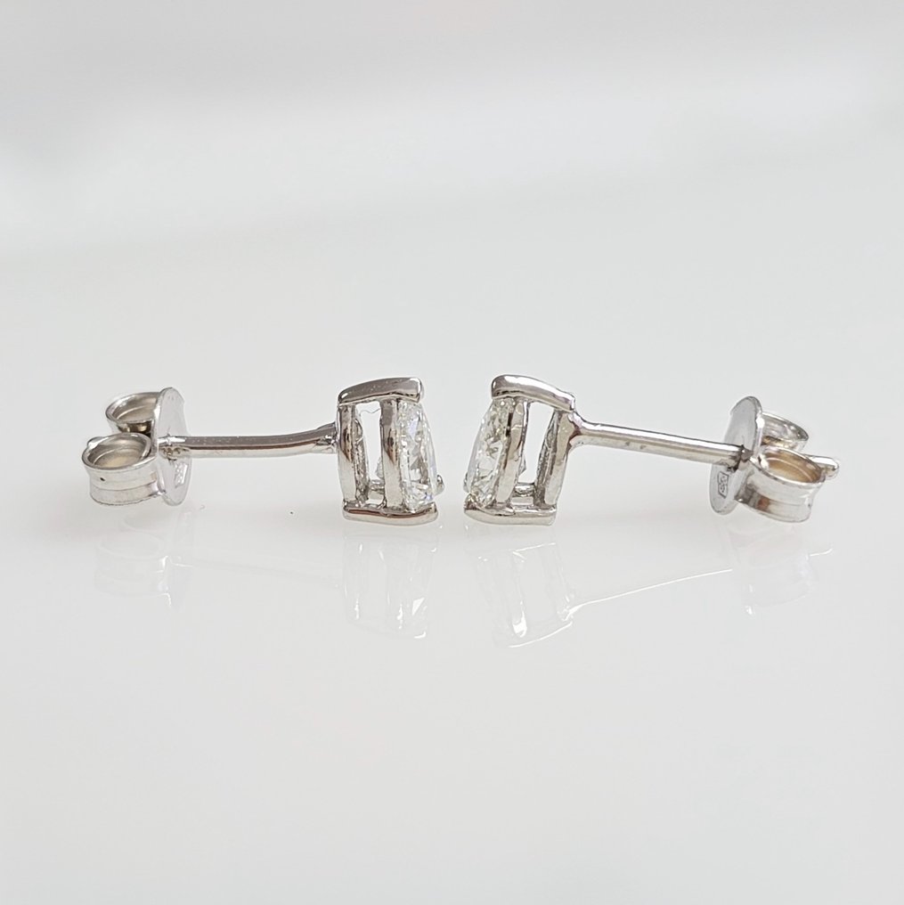 14 kt. White gold - Earrings - 0.40 ct Diamond - D/VS1 - Pear Shape - Certified #1.2