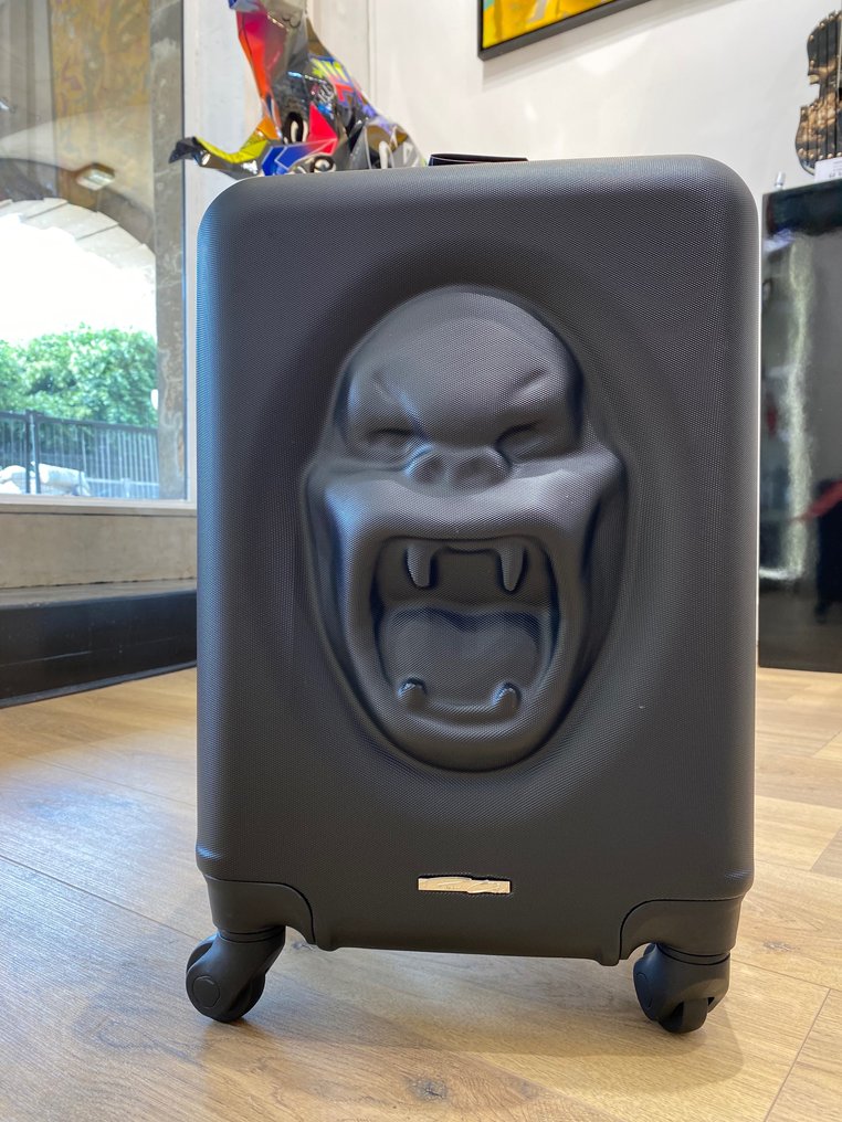 Richard Orlinski (1966) - Valise cabine (noire & argent) #1.0