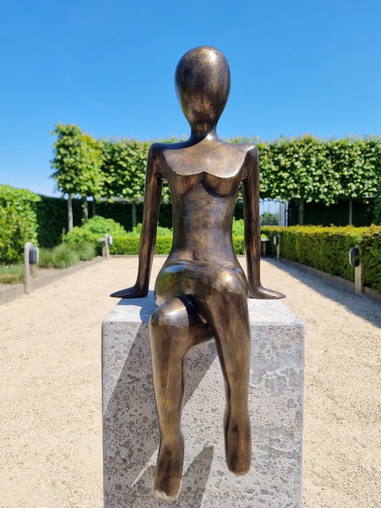 Skulptur, Een relaxerende vrouw - 58 cm - Bronse #4.3