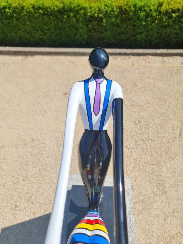 雕像 - Pop art couple - dancing couple - 光纤，石头 #3.2