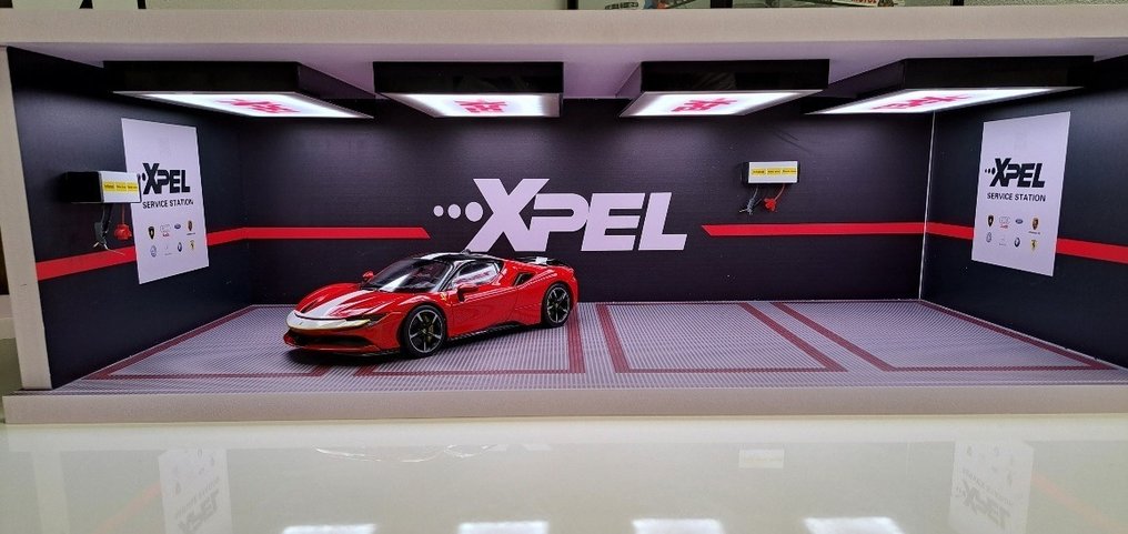 SD-modelcartuning 1:18 - Modell autó - XXL Service Parking diorama Xpel - Bouwkit - met LED Verlichting - Limitált kiadás #1.0