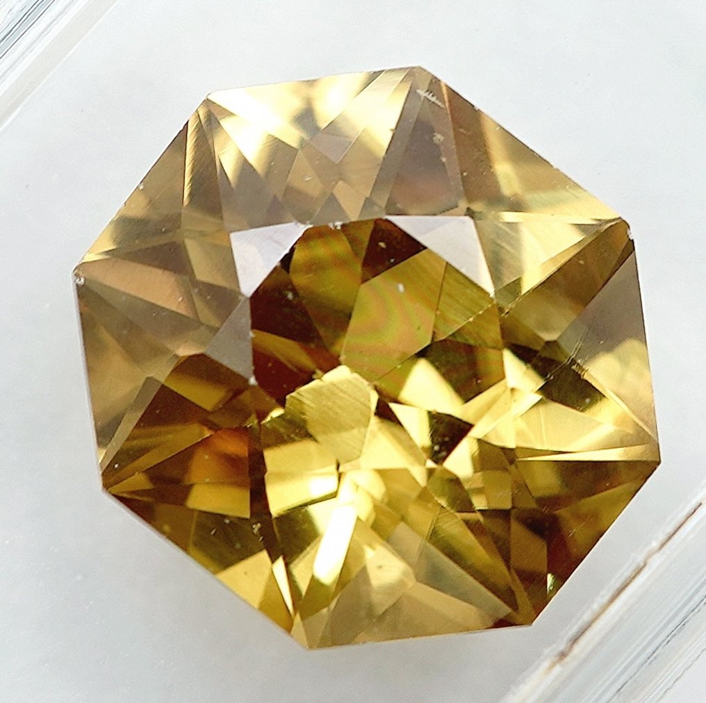 锆石  - 4.09 ct - 国际宝石研究院（IGI） #2.1