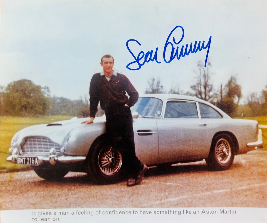 James Bond 007: Goldfinger - Sean Connery (+) with Aston Martin DB5 - Autógrafo, Fotografía, with holographic b'bc COA #1.1