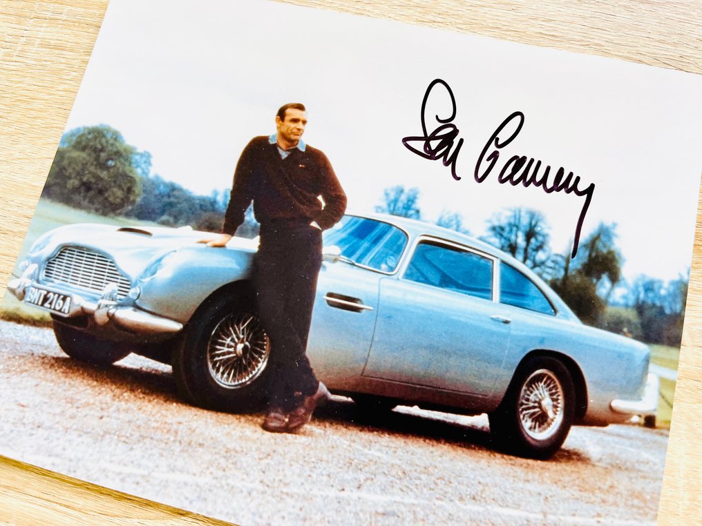 James Bond 007: Goldfinger - Sean Connery (+) with Aston Martin DB5 - 亲笔签名, 照片, with holographic b'bc COA #3.2