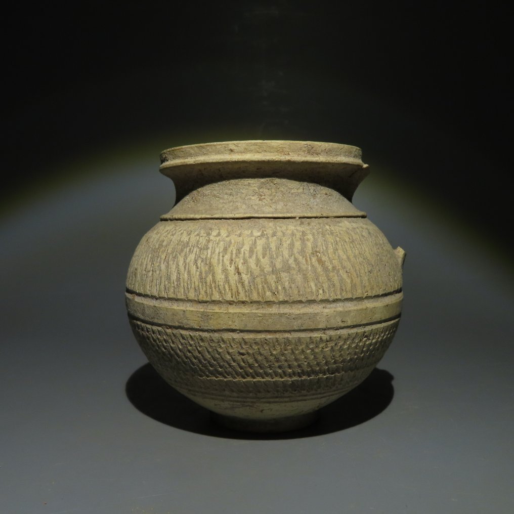 Ancient Roman Terracotta Bowl. 1st-2nd century AD. 9.3 cm H. #1.1