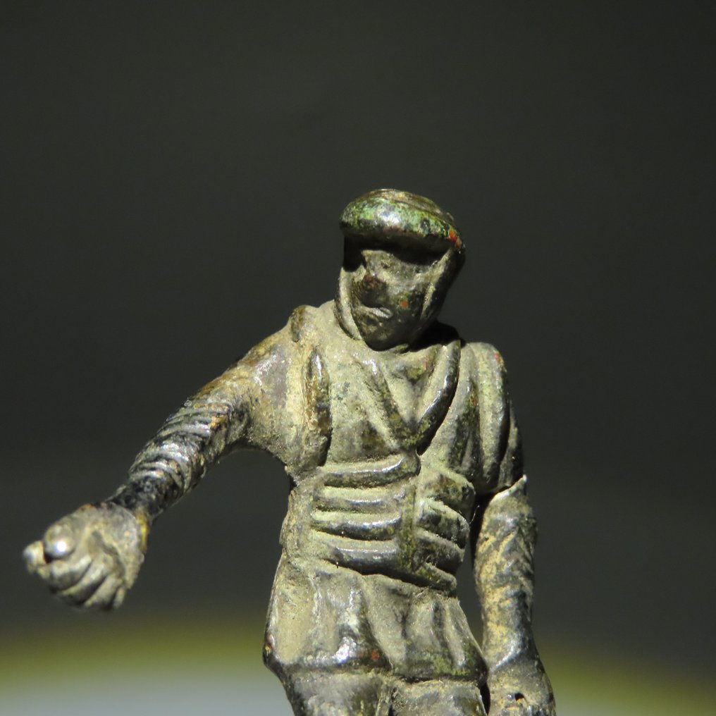 Romain antique Bronze Un soldat légionnaire. 1er-2ème siècle après JC. 8,5 cm H. Licence d'importation espagnole. #2.2
