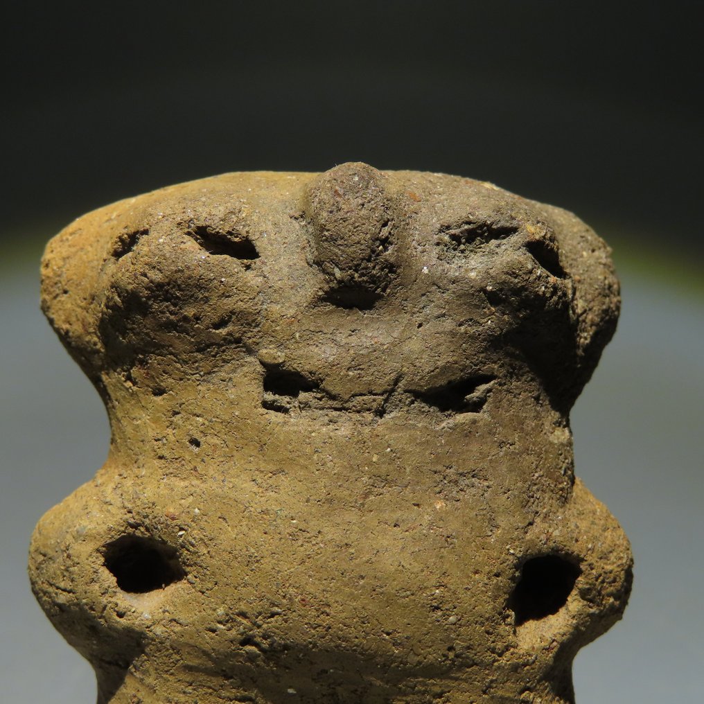 Trujillo, Timoto-Cuica, Venezuela TeracotÄƒ Figura. c. 500 - 1500 d.Hr. 6,5 cm H. Licență de export spaniolă #2.1
