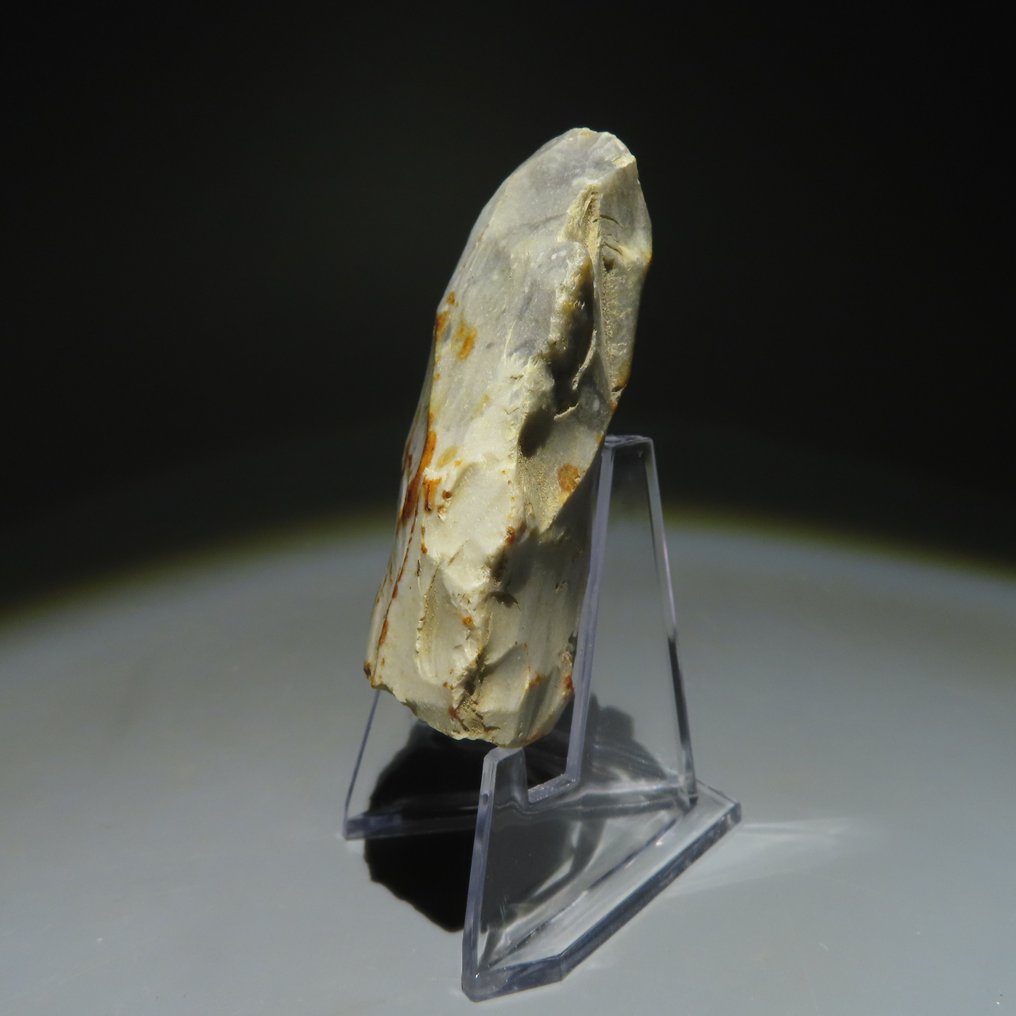 新石器时代 燧石 新石器时代燧石工具。米歇尔斯贝格文化（在比利时蒙斯的斯皮恩斯发现）。新石器时代  (没有保留价) #3.2