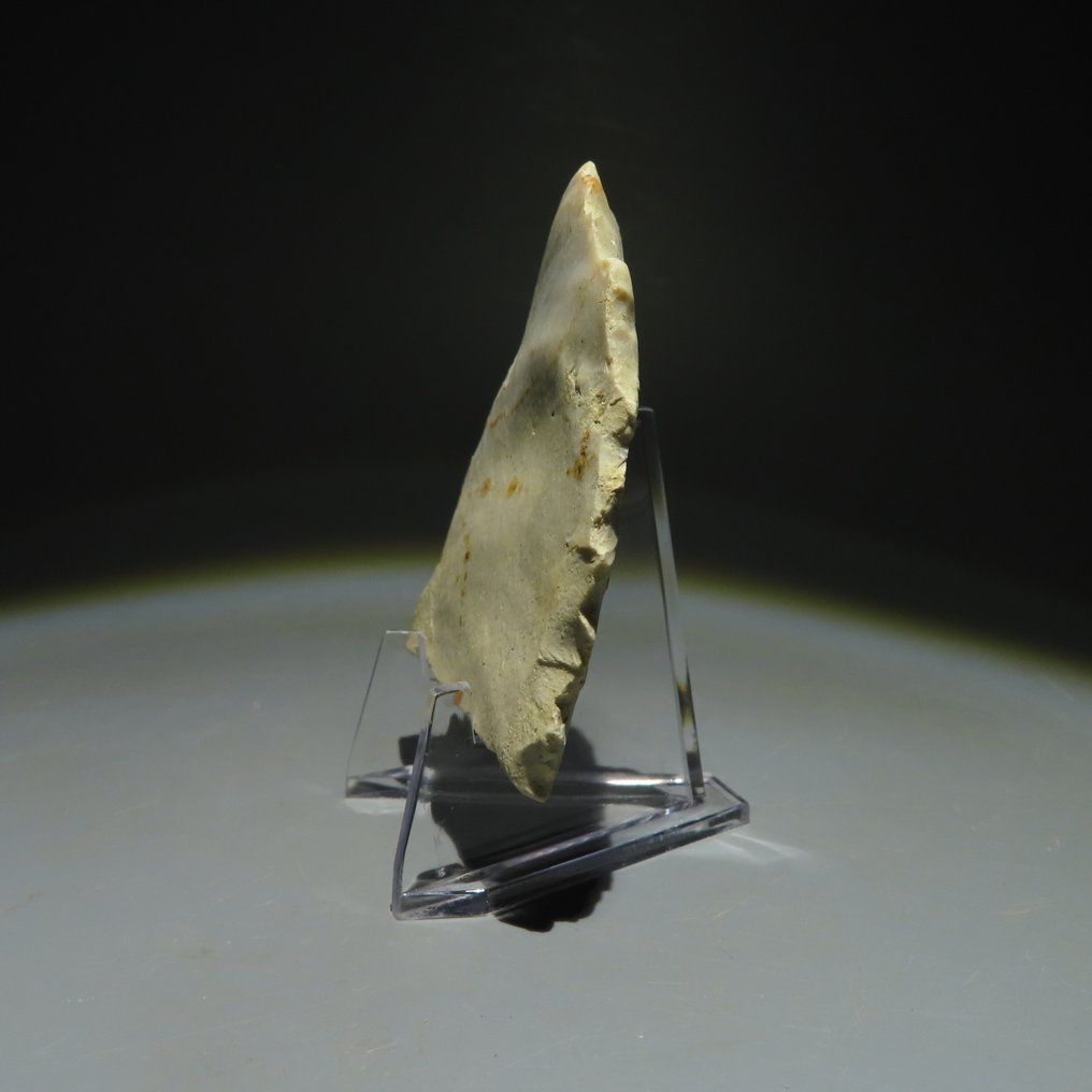 新石器时代 燧石 燧石工具。米歇尔斯堡文化（发现于比利时蒙斯的斯皮恩斯）。新石器时代，大约  (没有保留价) #3.2