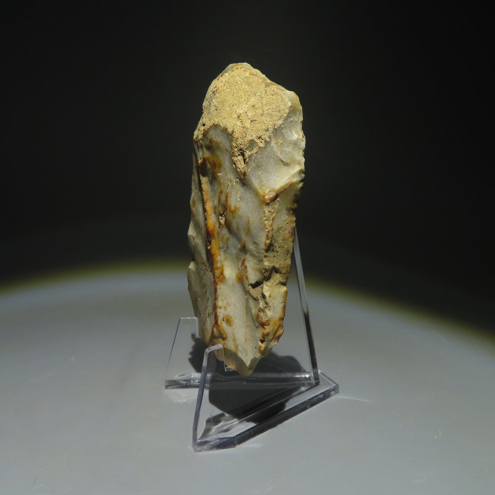 新石器时代 燧石 燧石工具。米歇尔斯堡文化（发现于比利时蒙斯的斯皮恩斯）。新石器时代，大约  (没有保留价) #1.0