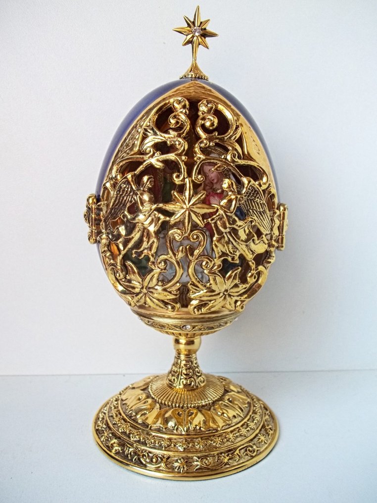 Fabergé ei House of Fabergé "A King is Born" Collector Egg Height