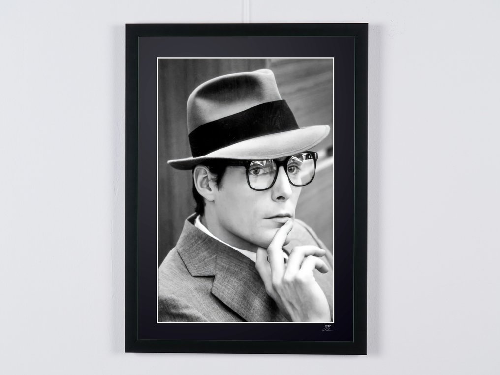 Superman The Movie (1978) - Christopher Reeve as "Clark Kent" - Fine Art Photography - Luxury Wooden Framed 70X50 cm - Limited Edition Nr 02 of 30 - Serial ID 30224 - Original Certificate (COA), Hologram - 100% New. Shipping Reduction from 3 items #1.0