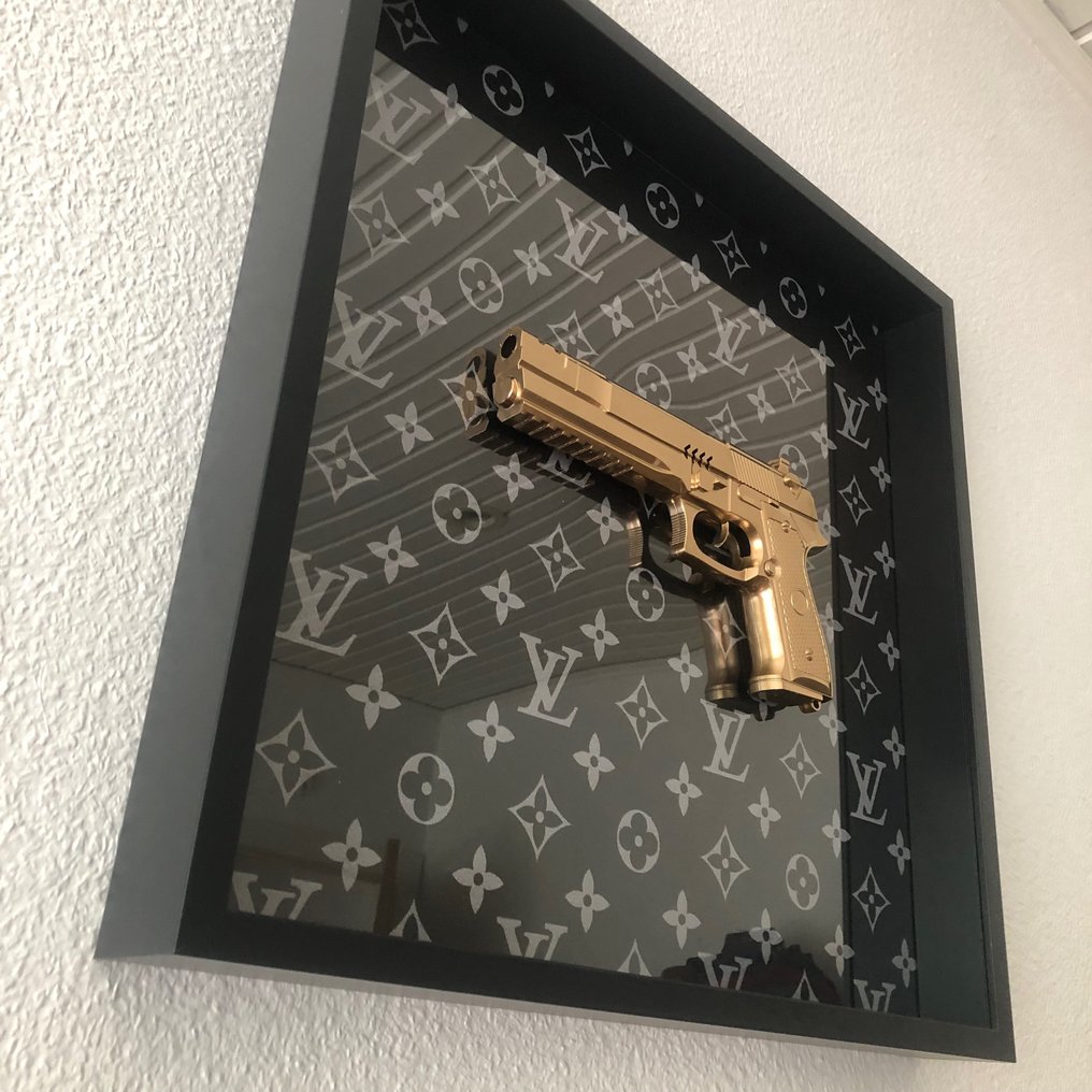 Rob VanMore - Super Shiny Golden war on Louis Vuitton #1.0