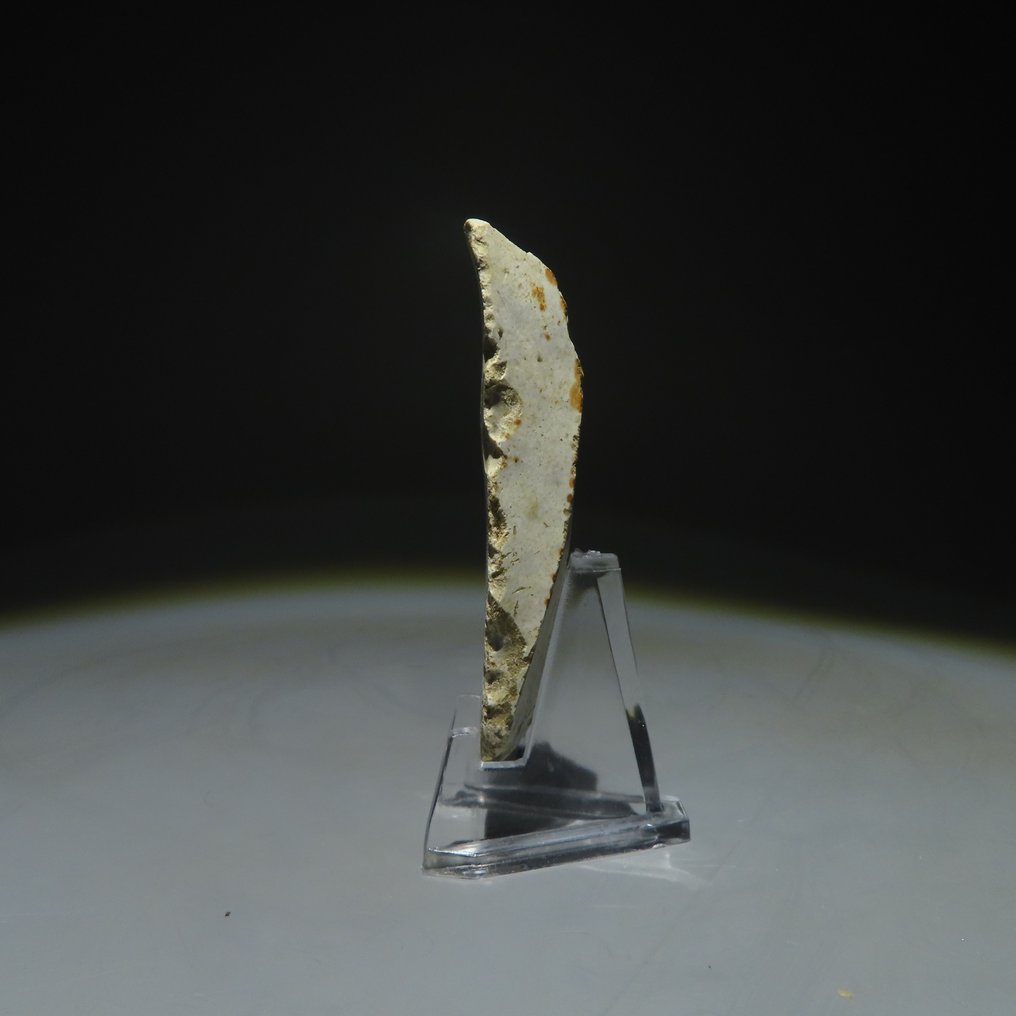 新石器时代 燧石 燧石工具。米歇尔斯堡文化（发现于比利时蒙斯的斯皮恩斯）。新石器时代，大约  (没有保留价) #3.2