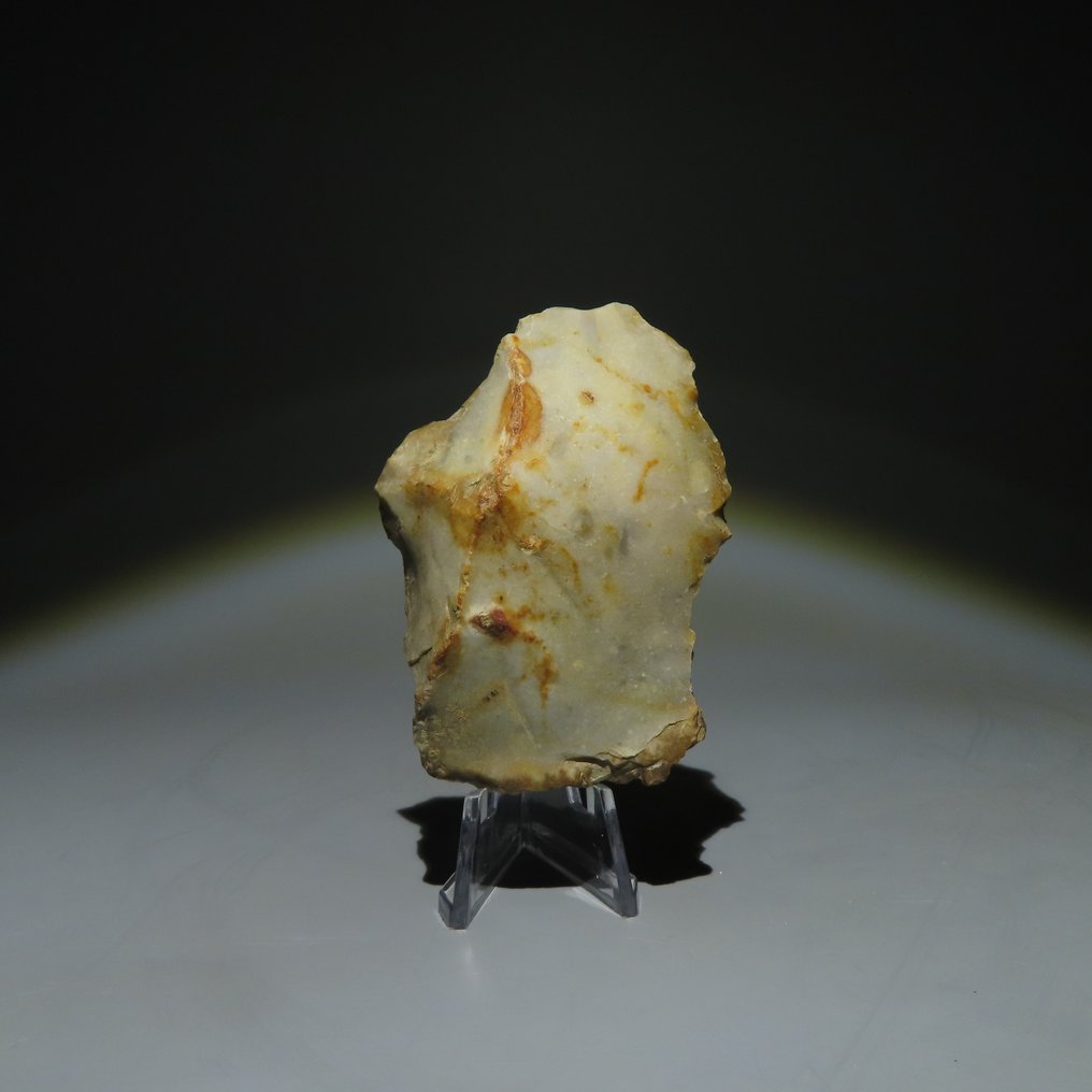 Νεολιθική Πυρόλιθος Εργαλείο από πυρίτη. Πολιτισμός Michelsberg (βρέθηκε στα Spiennes, Mons, Βέλγιο). Νεολιθική (χωρίς τιμή ασφαλείας) #1.0