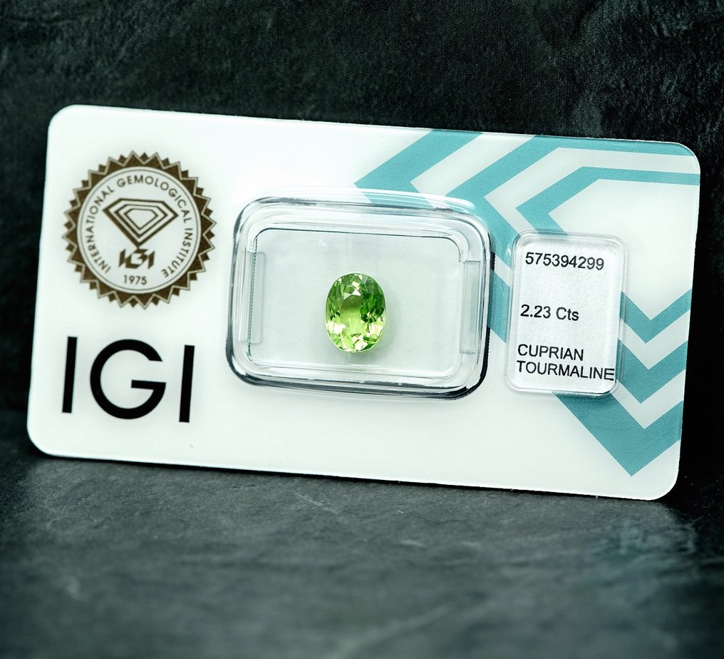 Tourmaline paraiba  - 2.23 ct - International Gemological Institute (IGI) #4.3