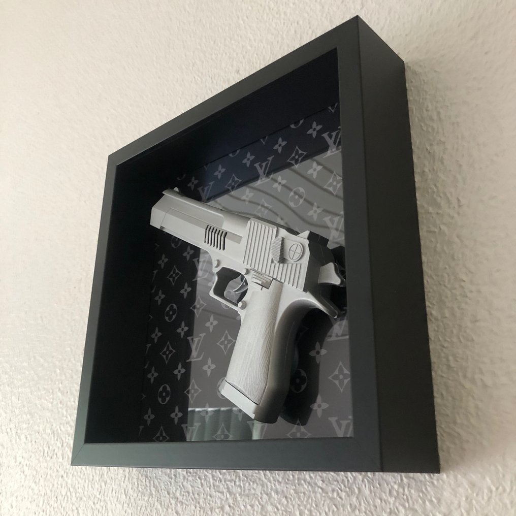 Rob VanMore - Silver war on Louis Vuitton S edition #1.0