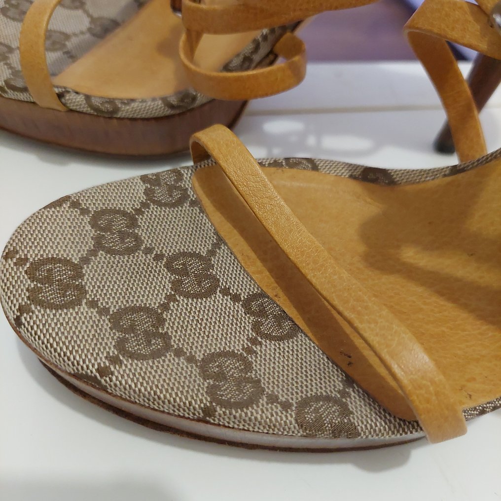 Gucci - Sandalen - Maat: Shoes / EU 41.5 #1.2