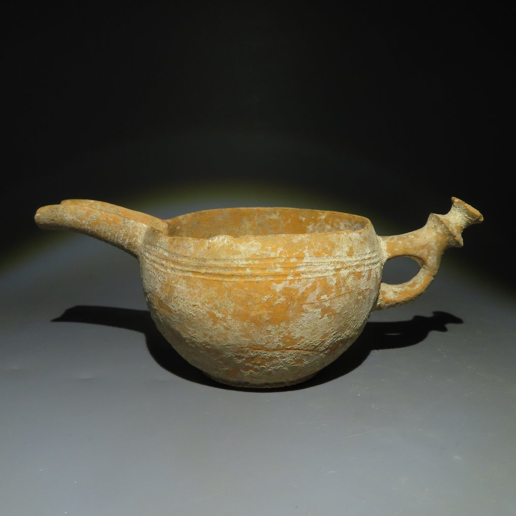 Amlash Terracotta Σκάφος. 1500-1000 π.Χ. 17,5 cm L. #1.1