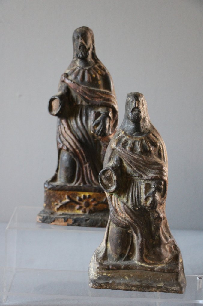 雕塑, Twee Heiligen Figuren, circa 1800 - 23 cm - 陶器 #1.1