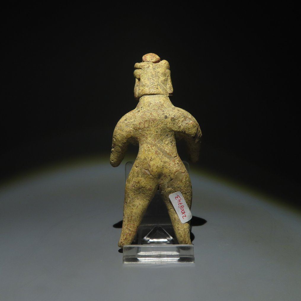 Olmeca, Mexico, Las Bocas Terrakotta Figur. 1200-600 f.Kr. 12 cm. "Michel Vinaver-samlingen". Spansk importlisens.  (Ingen reservasjonspris) #2.1