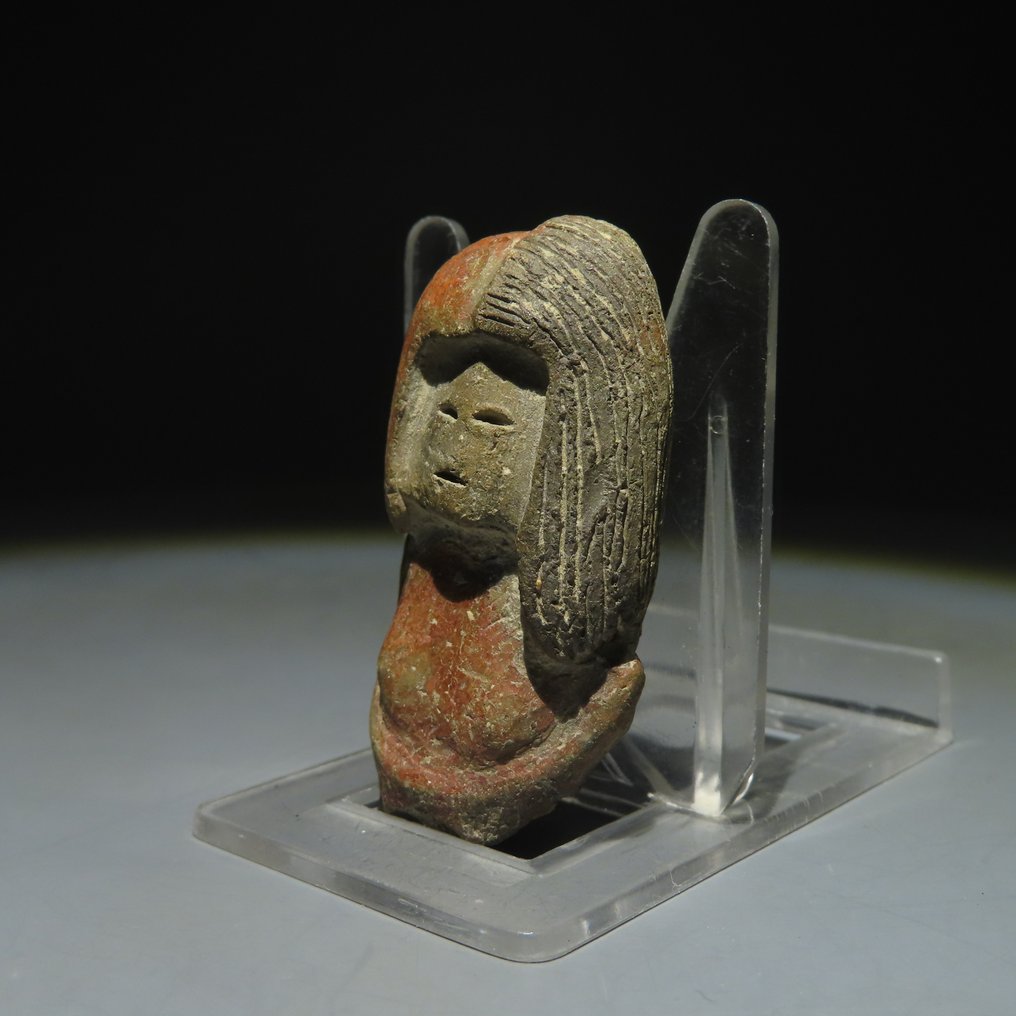 Valdivia Terre cuite Figure de tête. 3e millénaire avant JC. 5,4 cm. "Collection Michel Vinaver". Licence d'importation #1.2