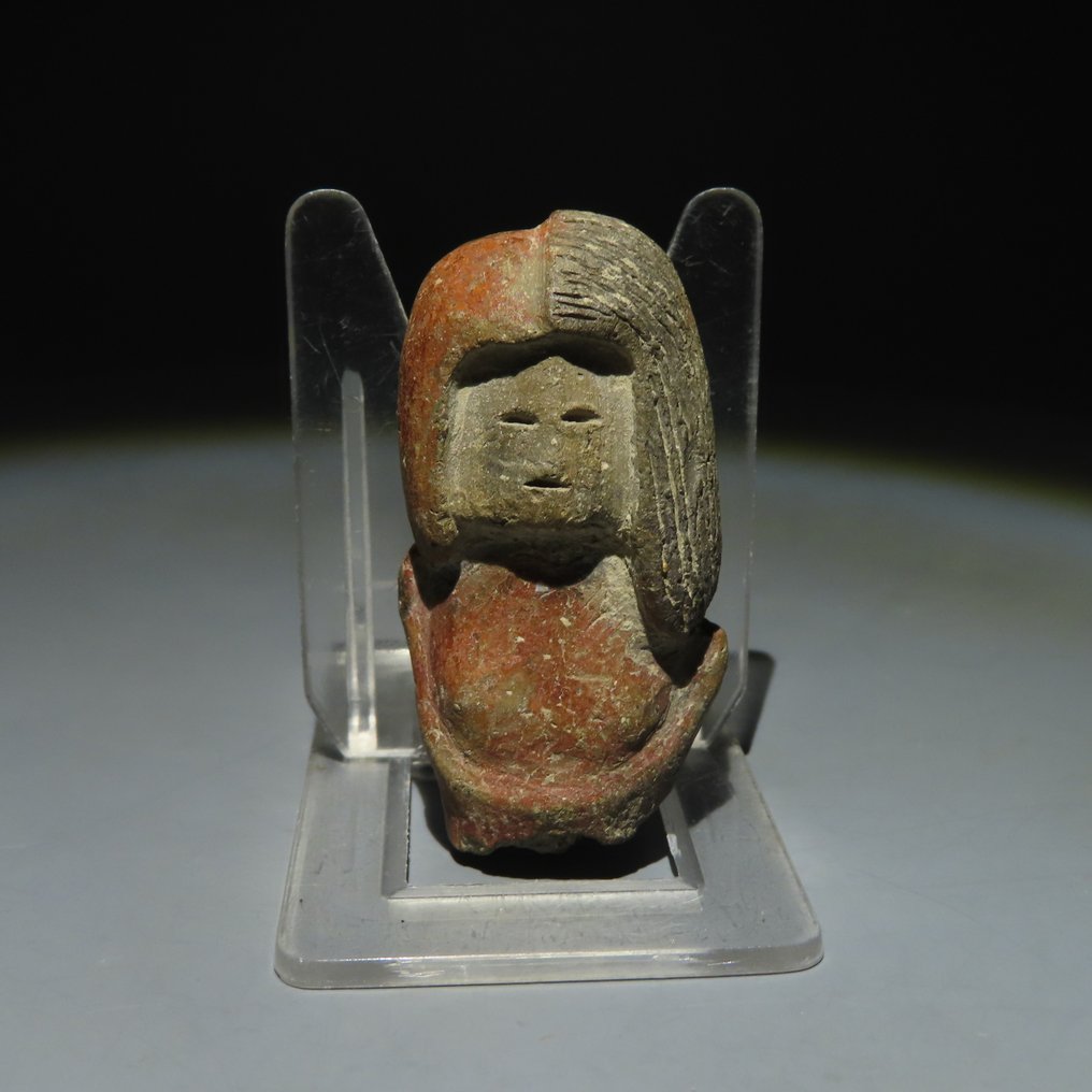 Valdivia Terre cuite Figure de tête. 3e millénaire avant JC. 5,4 cm. "Collection Michel Vinaver". Licence d'importation #1.1